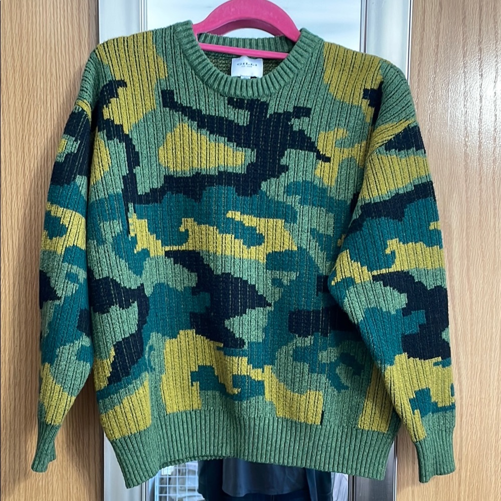 Gilli size 1X Green and Yellow Camouflage crew neck long sleeve Sweater